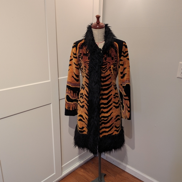 RARE Vivienne Tam Vintage Size 0 Tibetan Tiger Faux Fur Trim Tapestry Coat Wow! - Picture 2 of 5